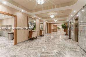 The Carriage House at 5401 Collins Ave, Miami Beach, FL 33140 - For Rent photo 7