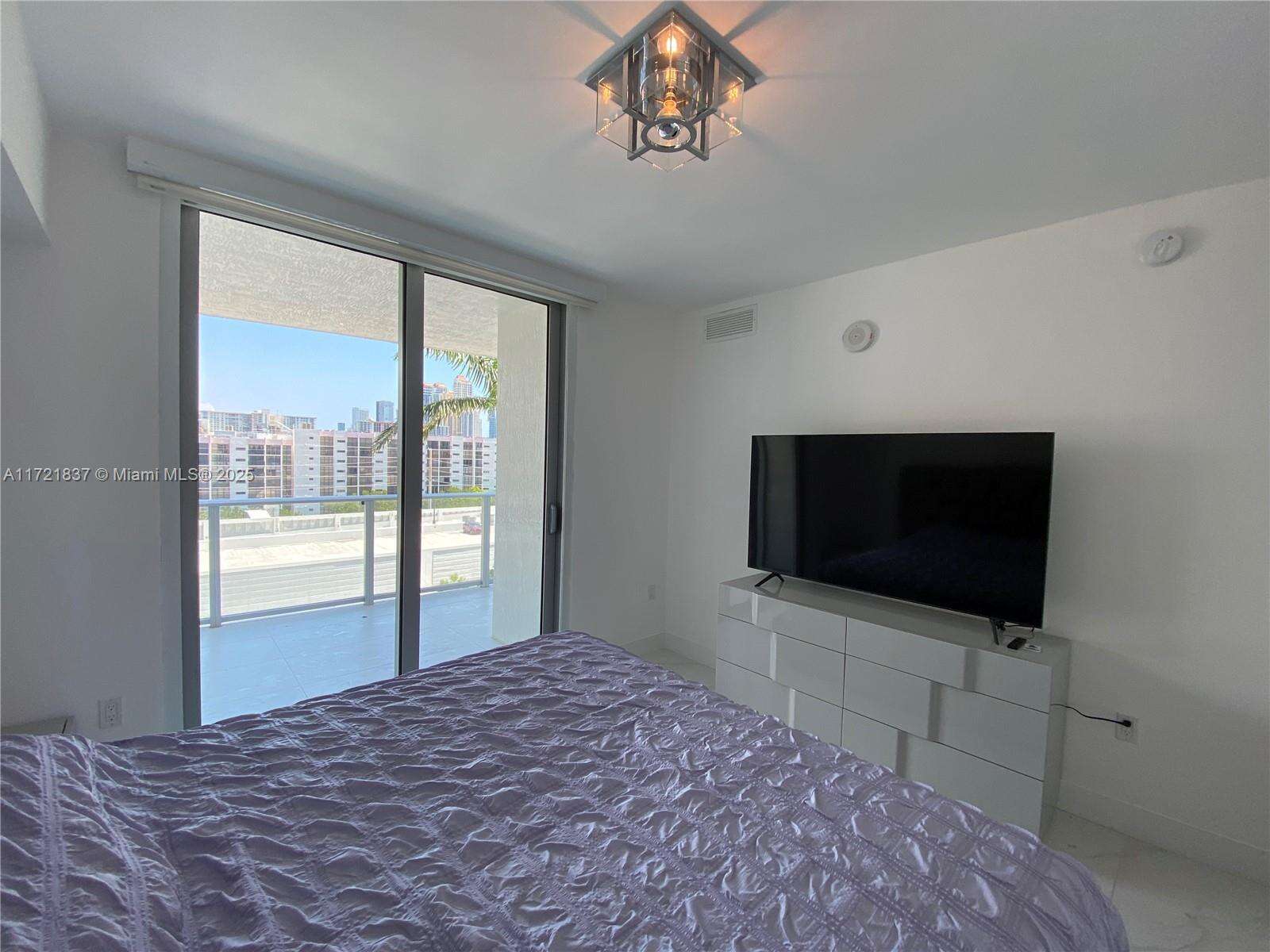 Parque Towers at 300 Sunny Isles Blvd, Sunny Isles Beach, FL 33160 - For Rent photo 14