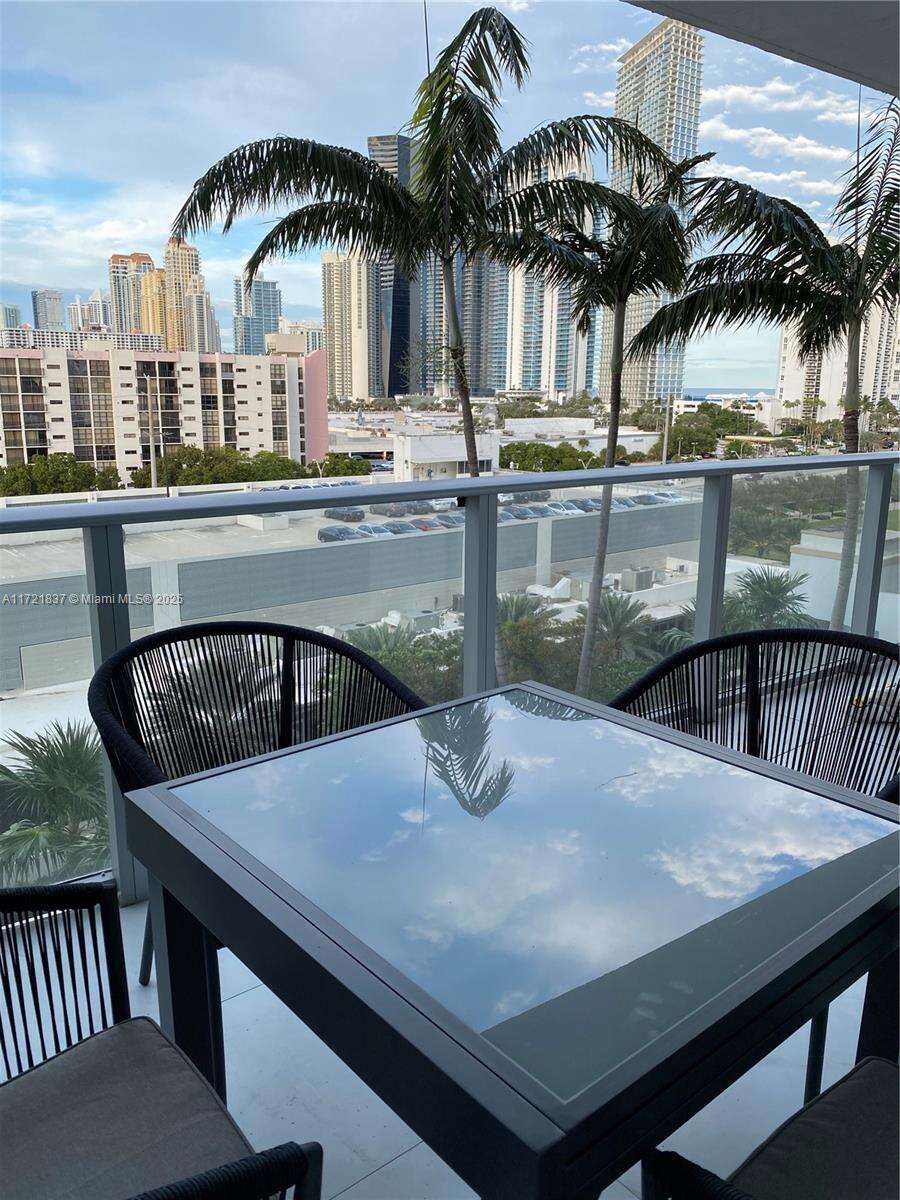 Parque Towers at 300 Sunny Isles Blvd, Sunny Isles Beach, FL 33160 - For Rent photo 17