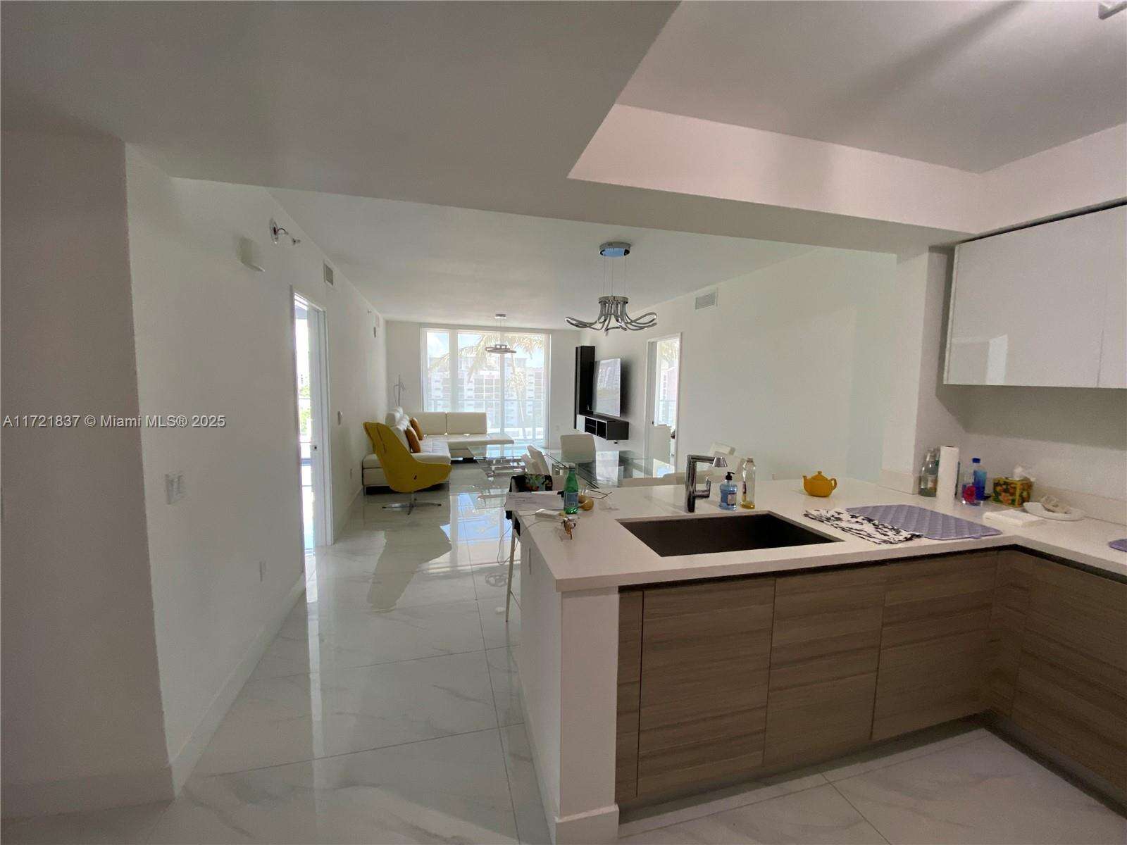 Parque Towers at 300 Sunny Isles Blvd, Sunny Isles Beach, FL 33160 - For Rent photo 6
