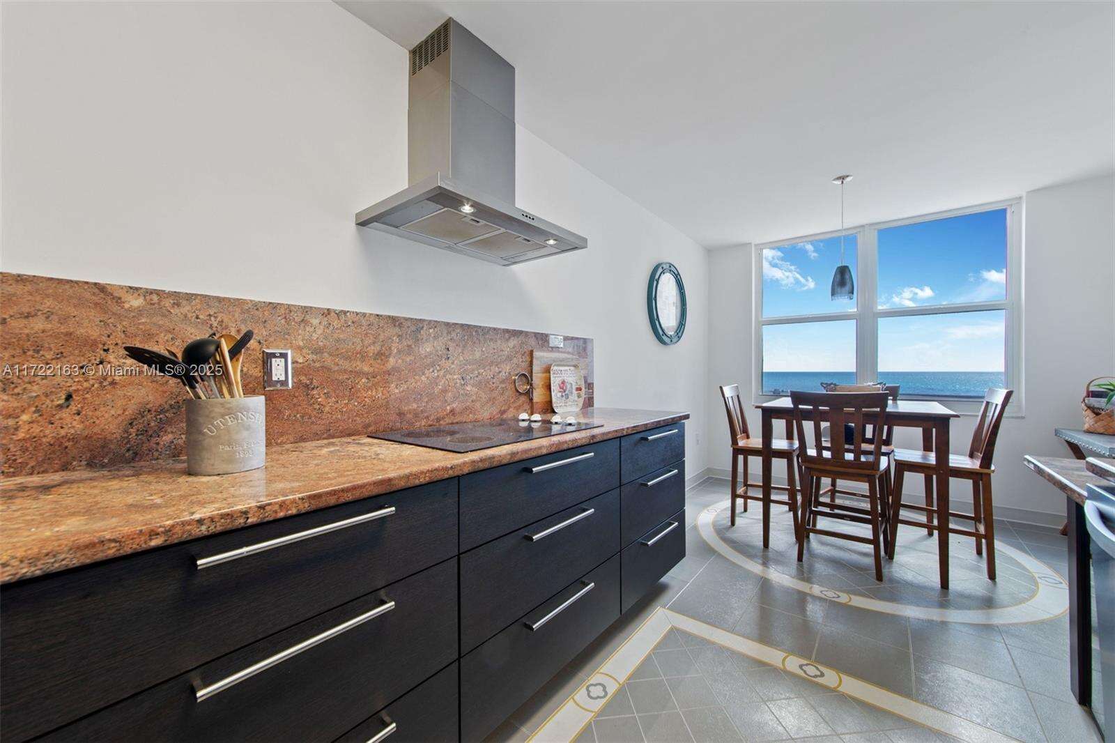 Aquarius at 2751 Ocean Dr, Hollywood, FL 33019 - For Rent photo 8