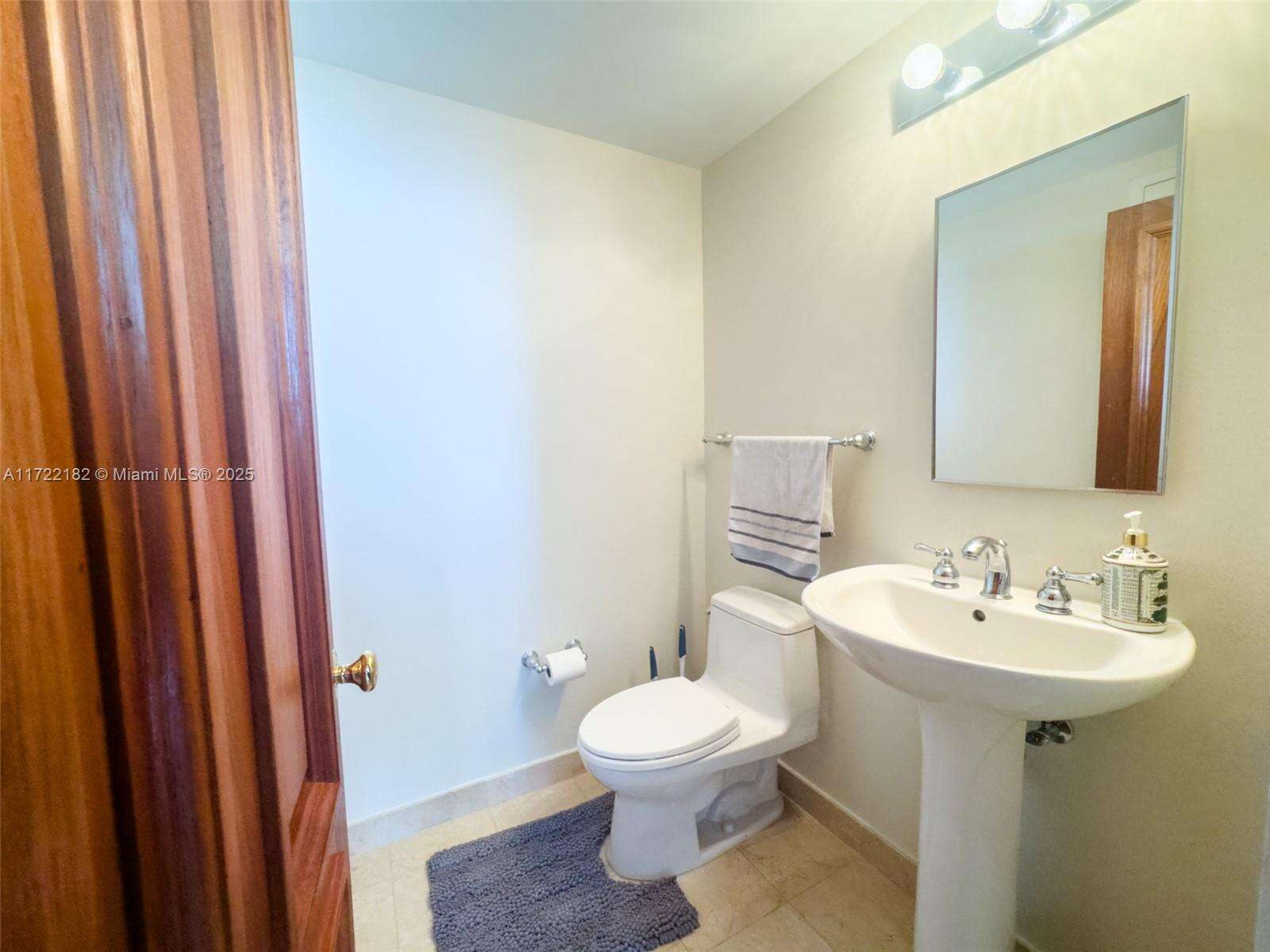 Akoya at 6365 Collins Ave, Miami Beach, FL 33141 - For Rent photo 14