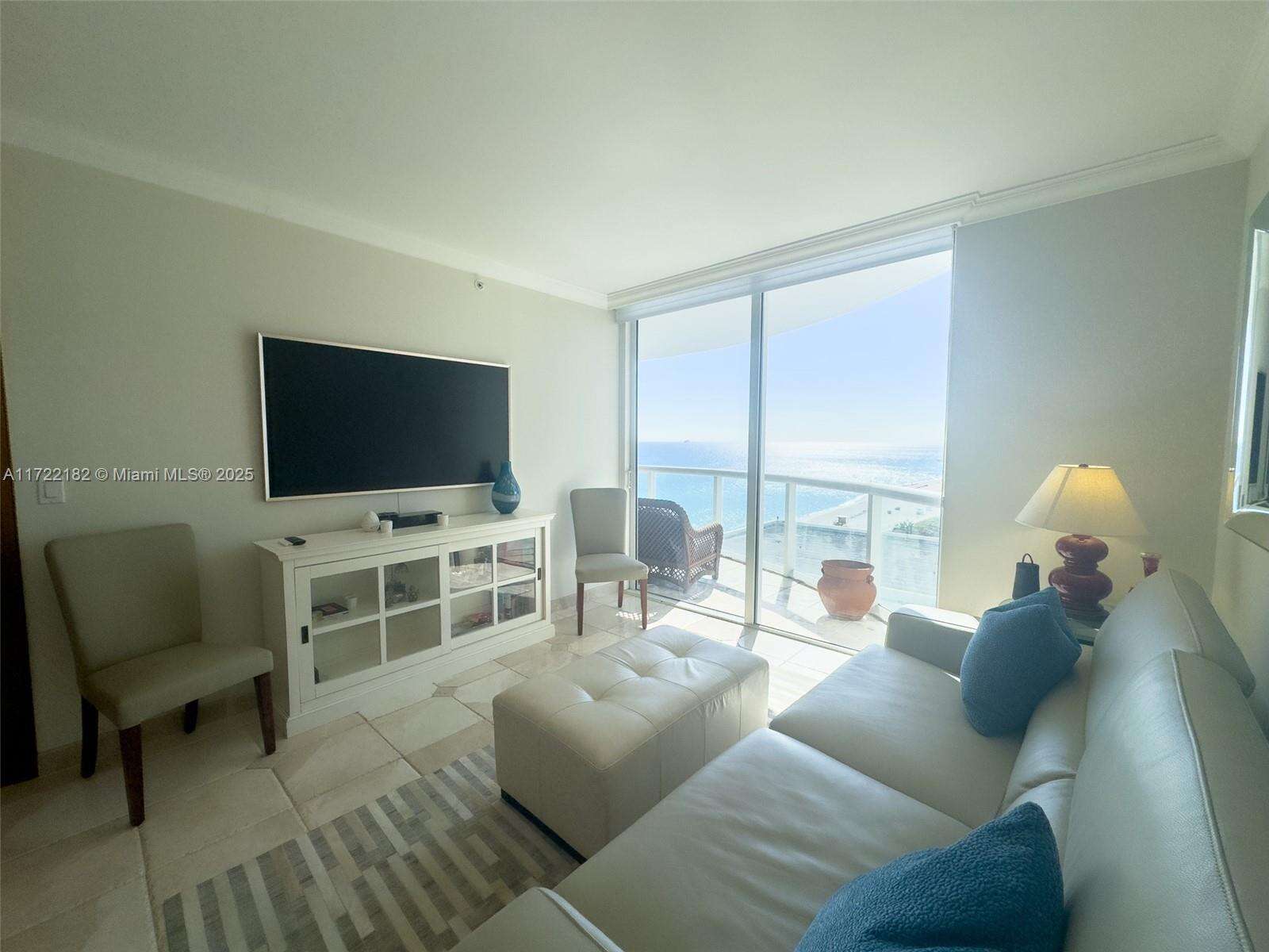 Akoya at 6365 Collins Ave, Miami Beach, FL 33141 - For Rent photo 3