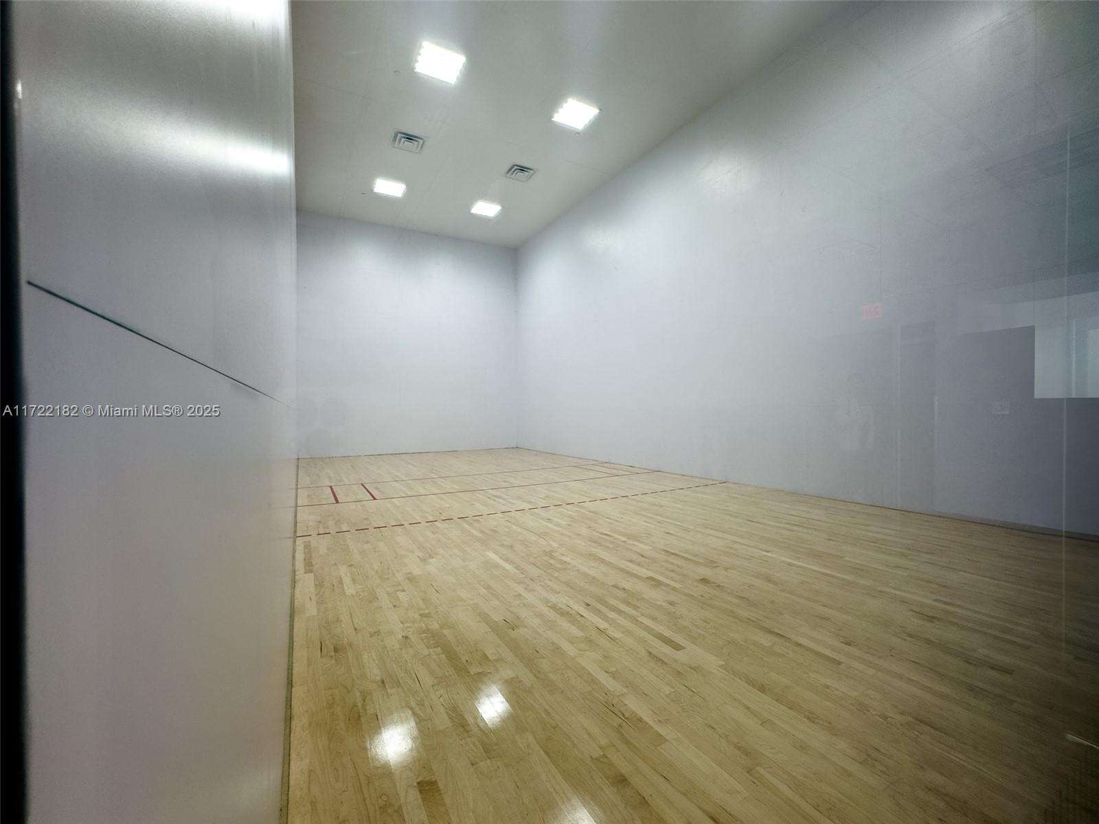 Akoya at 6365 Collins Ave, Miami Beach, FL 33141 - For Rent photo 21
