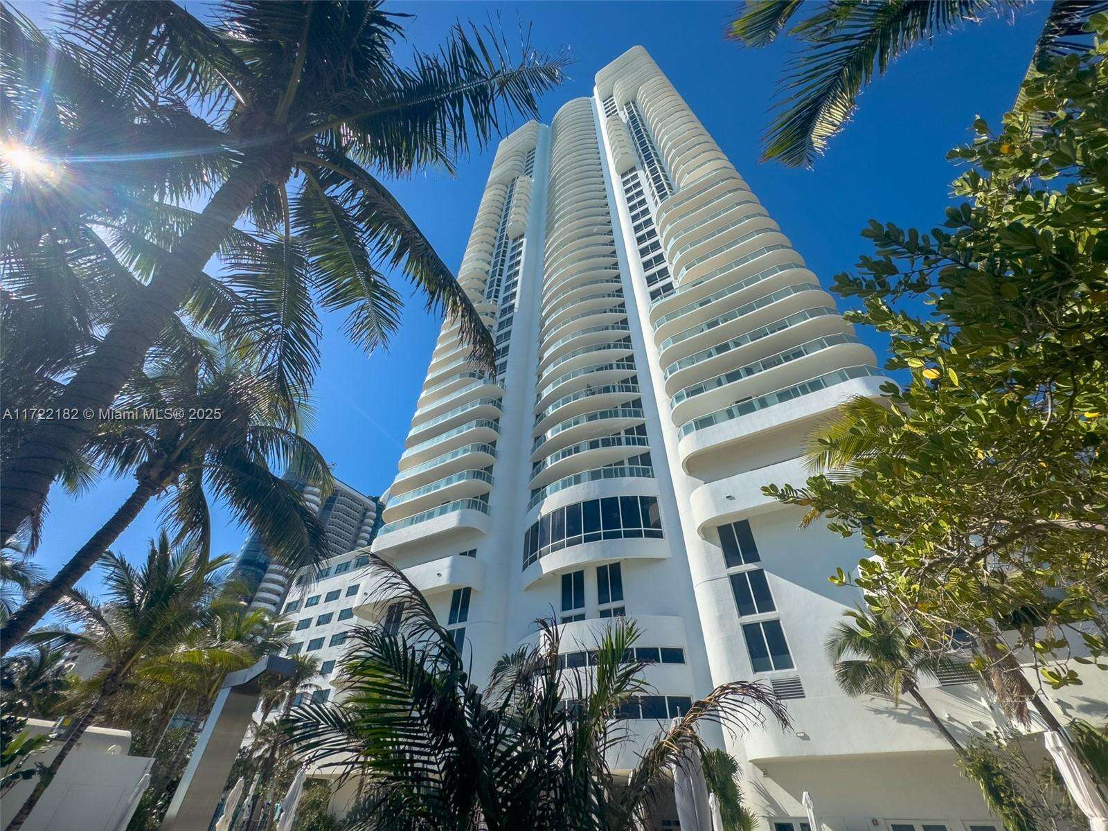 Akoya at 6365 Collins Ave, Miami Beach, FL 33141 - For Rent photo 27