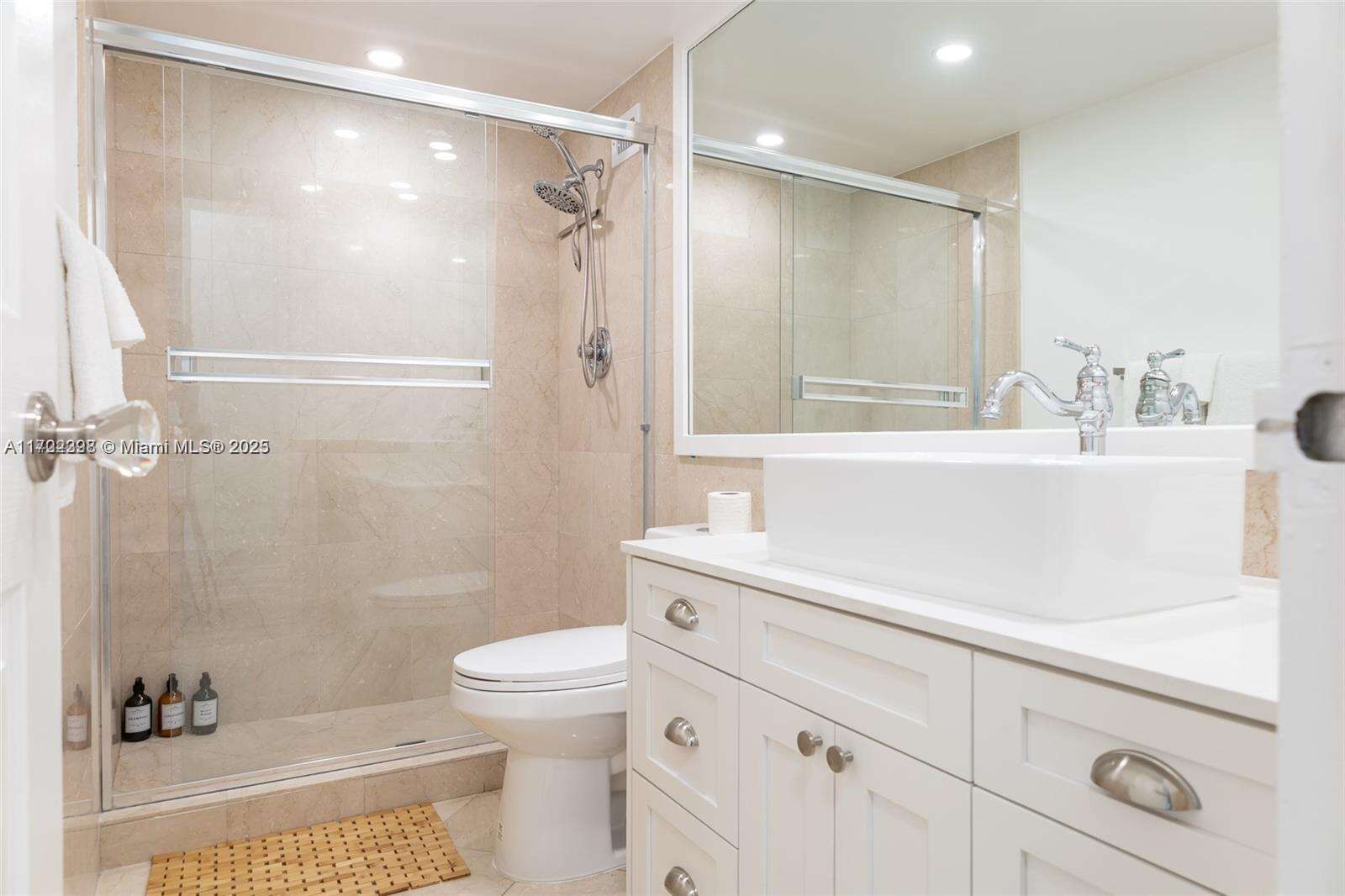 Seacoast 5151 at 5161 Collins Ave, Miami Beach, FL 33140 - For Rent photo 14