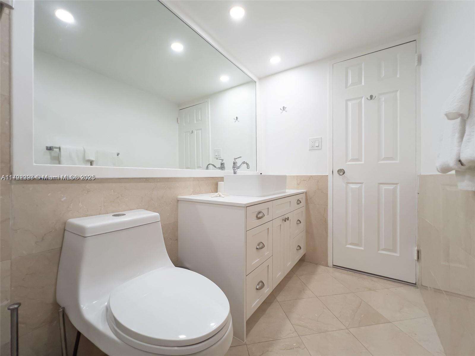Seacoast 5151 at 5161 Collins Ave, Miami Beach, FL 33140 - For Rent photo 9