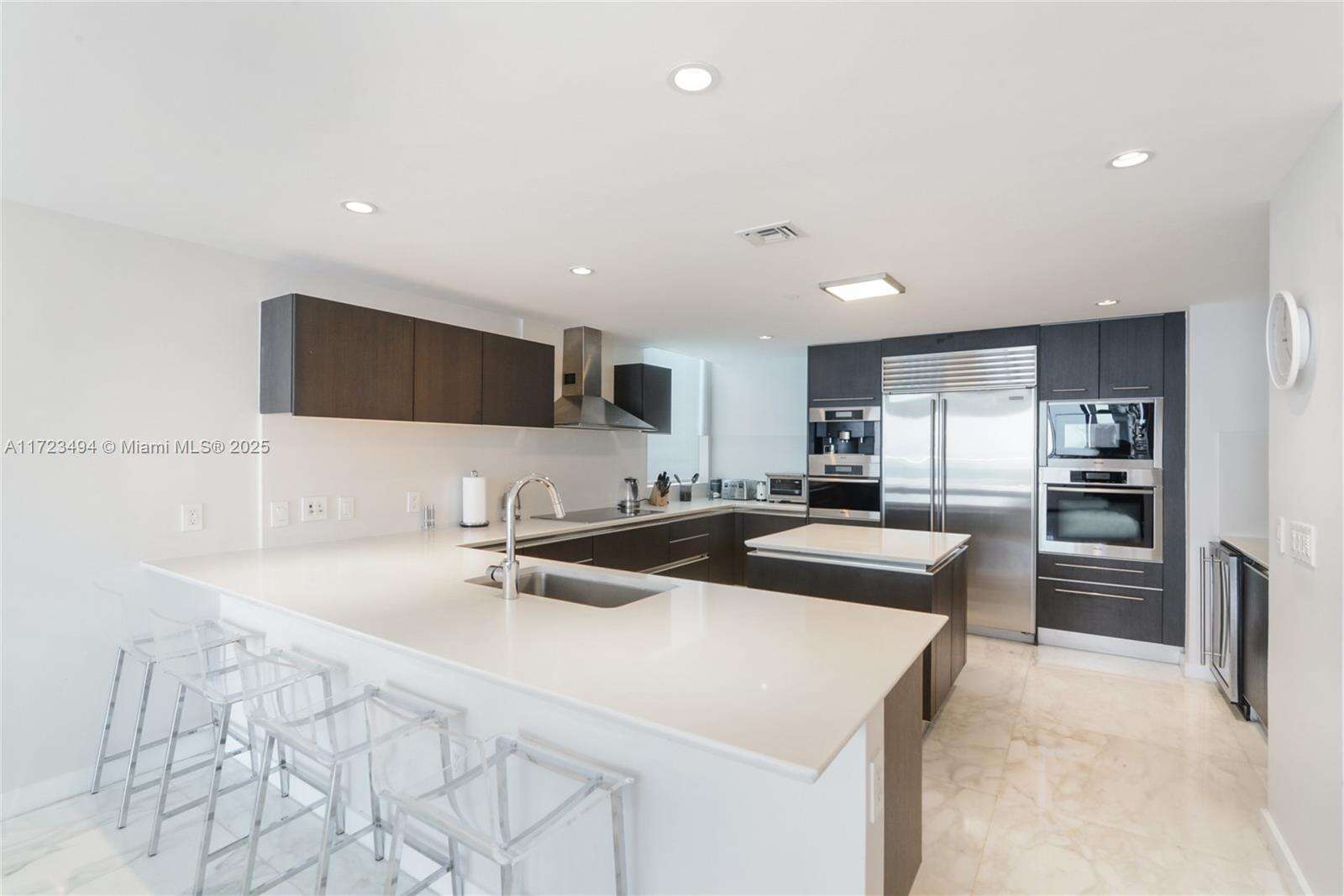 Jade Beach at 17001 Collins Ave, Sunny Isles Beach, FL 33160 - For Rent photo 7