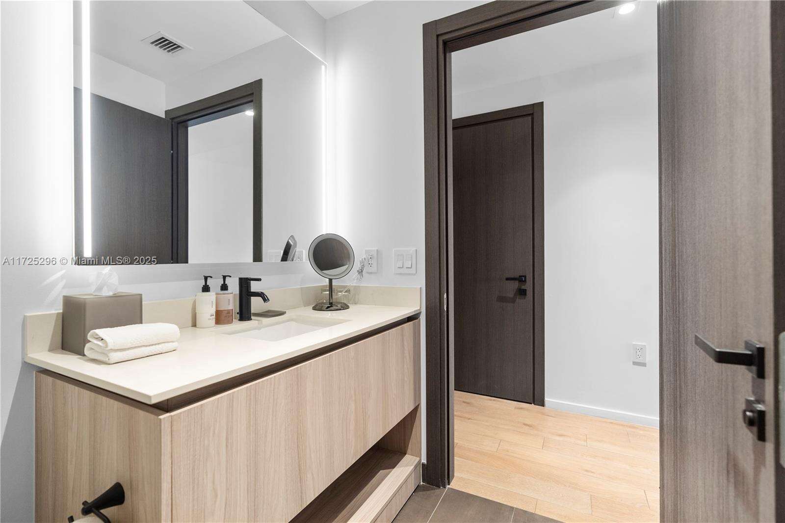 The Elser at 398 5 St, Miami, FL 33132 - For Rent photo 16