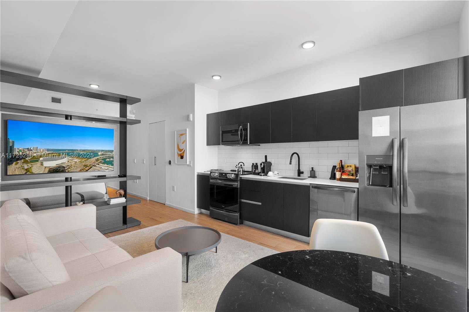 The Elser at 398 5 St, Miami, FL 33132 - For Rent photo 4