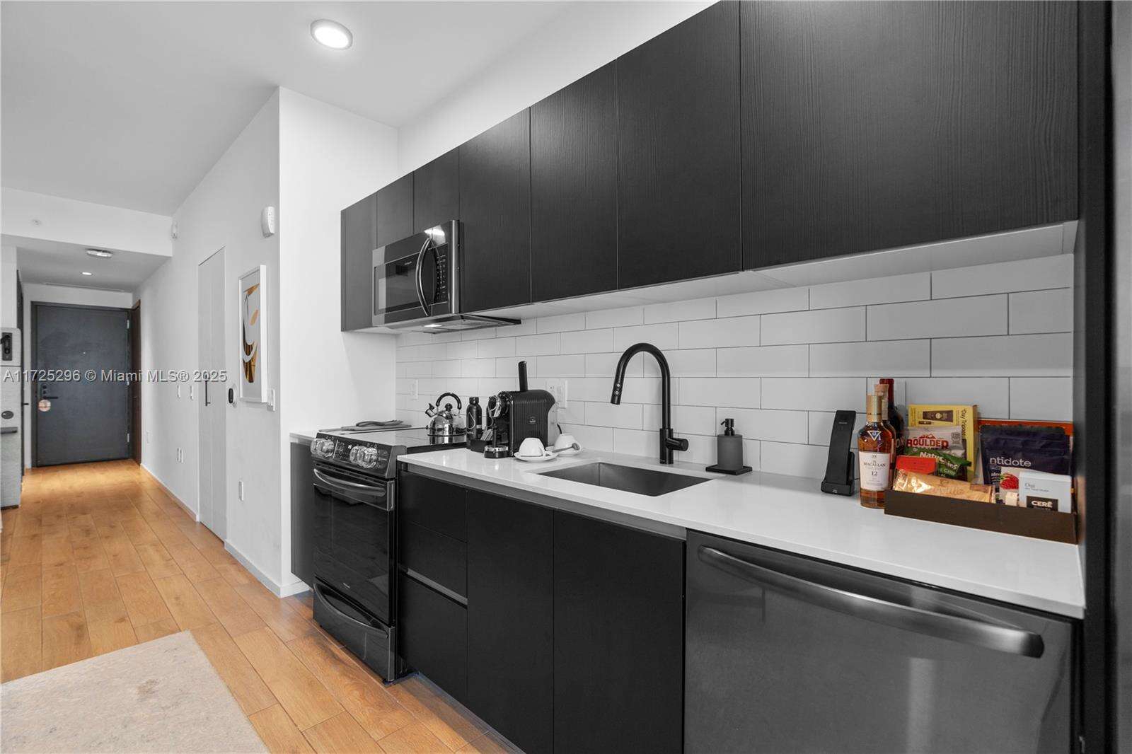 The Elser at 398 5 St, Miami, FL 33132 - For Rent photo 6