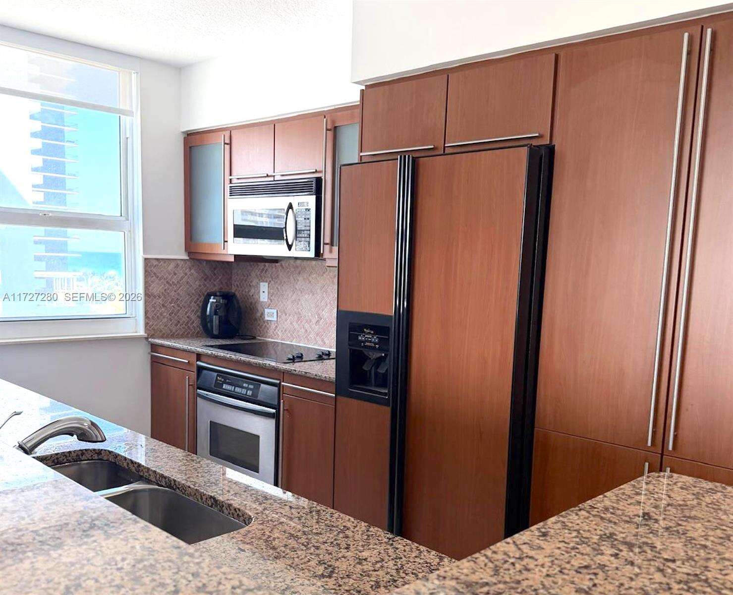 2080 Ocean Dr, Hallandale Beach, FL 33009 - For Rent photo 20