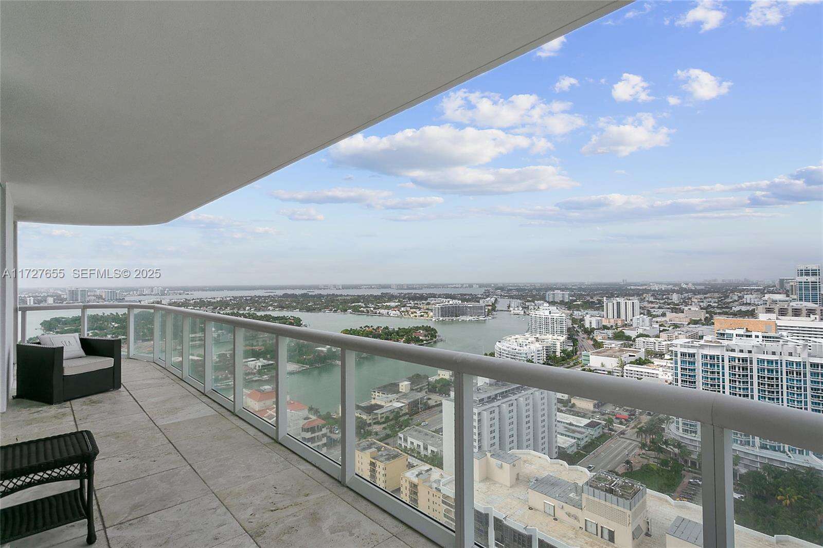 Akoya at 6365 Collins Ave, Miami Beach, FL 33141 - For Rent photo 10