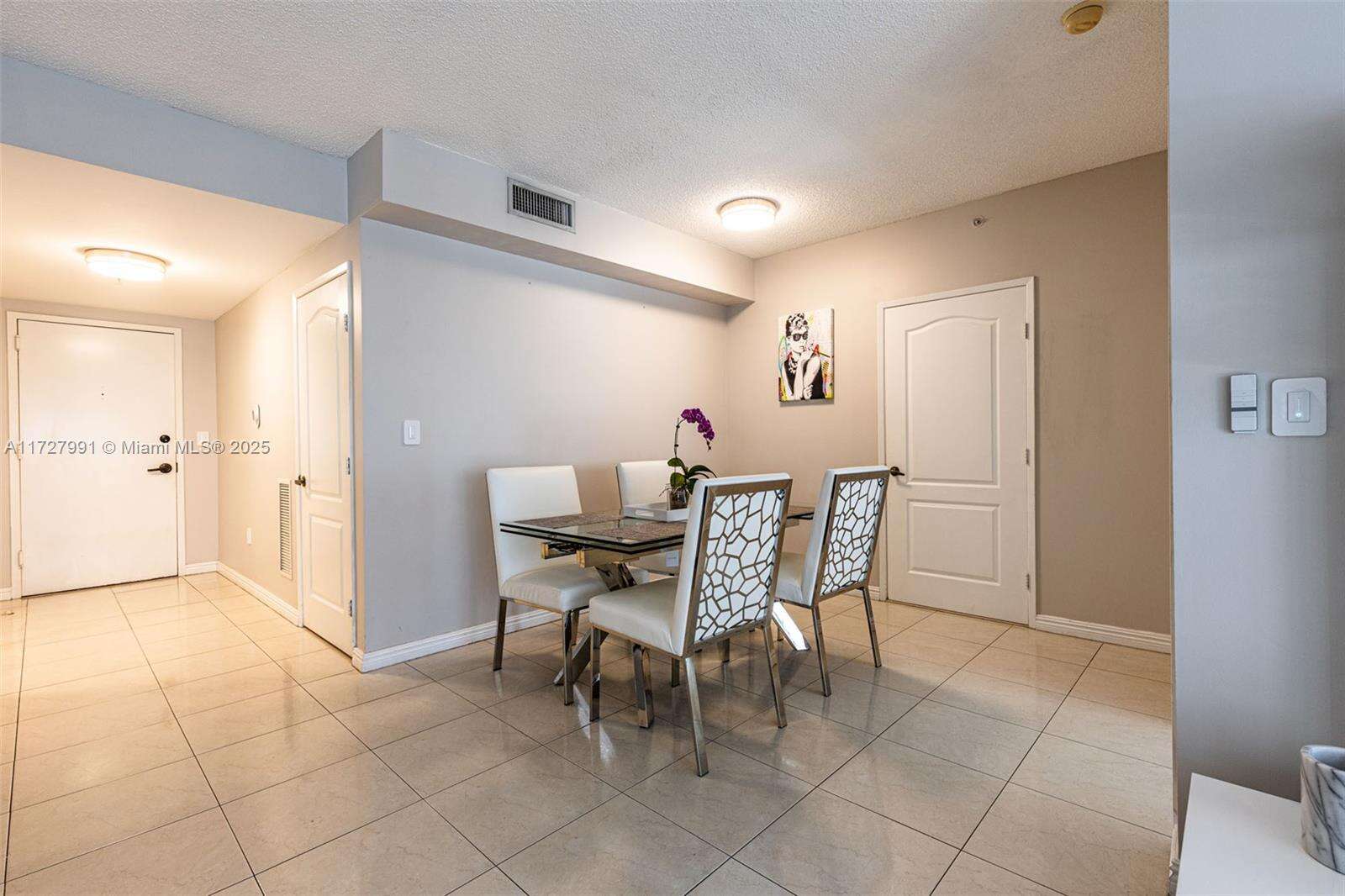 King David at 17555 Atlantic Blvd, Sunny Isles Beach, FL 33160 - For Rent photo 18