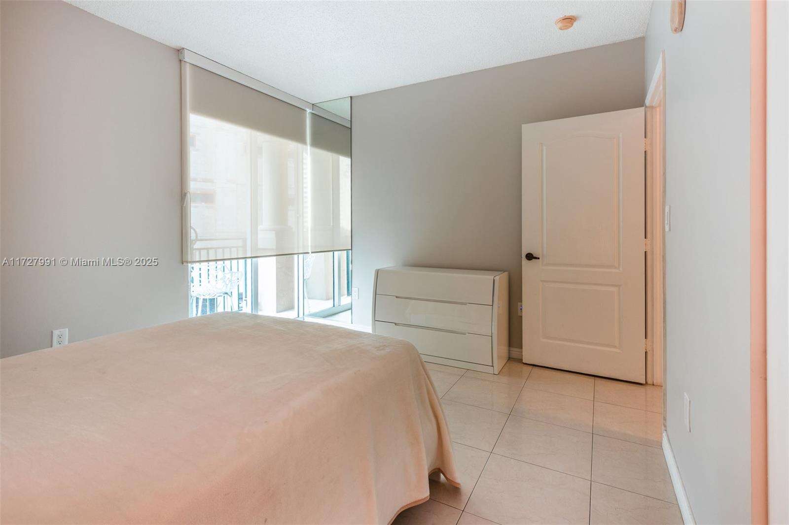 King David at 17555 Atlantic Blvd, Sunny Isles Beach, FL 33160 - For Rent photo 25