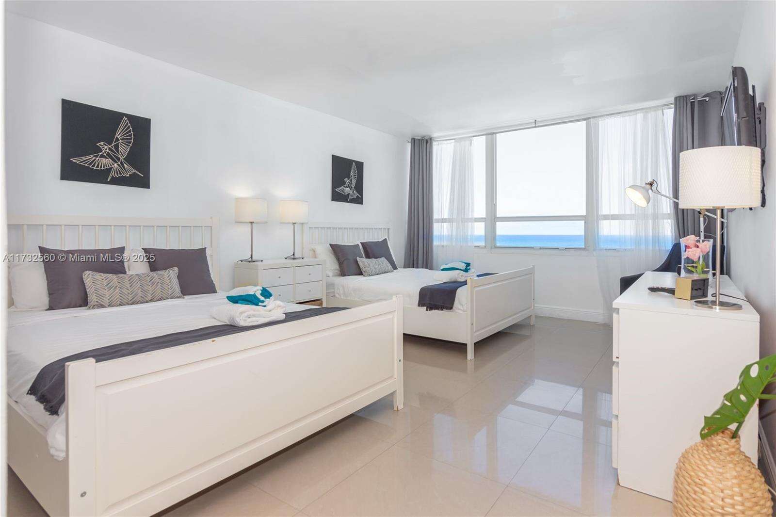Castle Beach Club at 5445 Collins Ave, Miami Beach, FL 33140 - For Rent photo 18