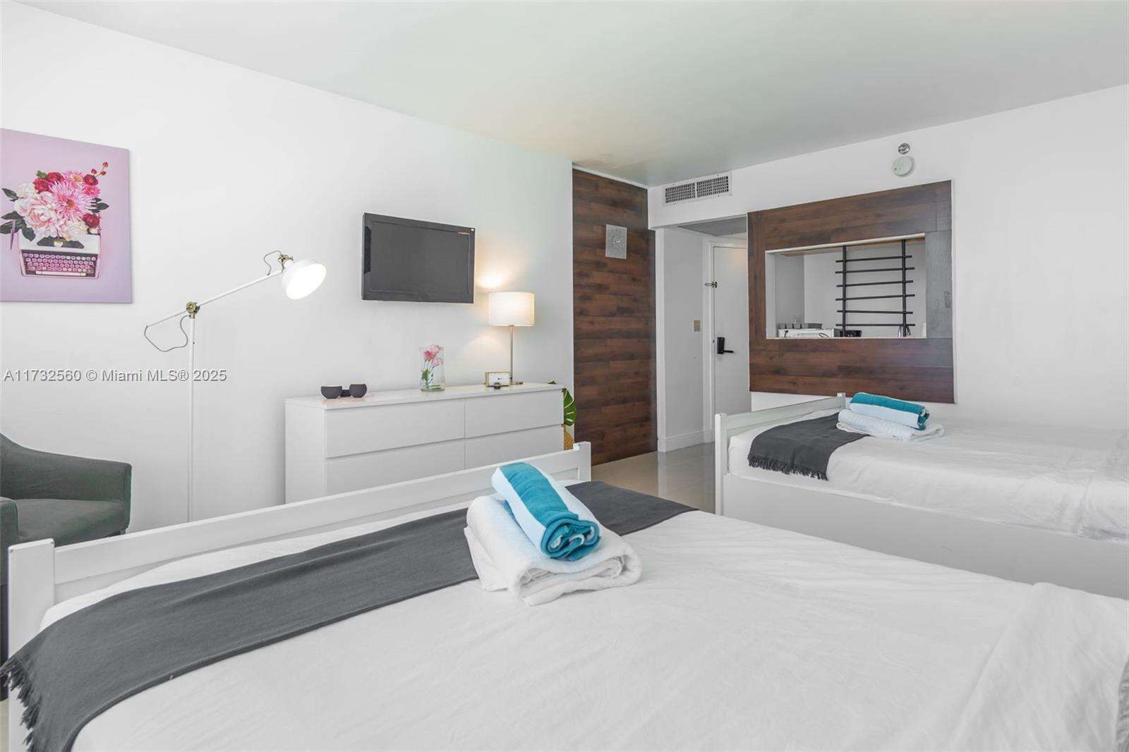 Castle Beach Club at 5445 Collins Ave, Miami Beach, FL 33140 - For Rent photo 19