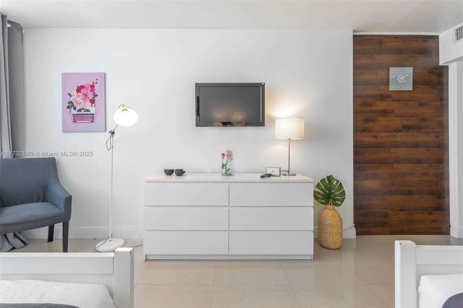 Castle Beach Club at 5445 Collins Ave, Miami Beach, FL 33140 - For Rent photo 28