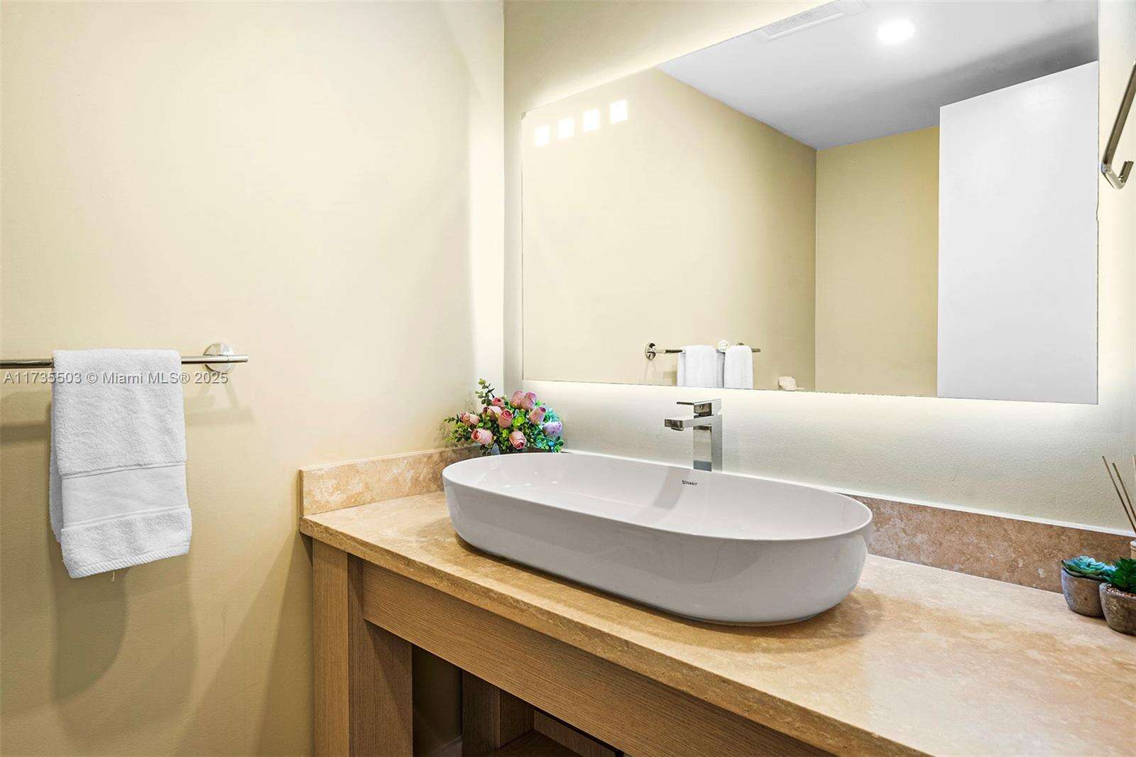 Roney Palace at Miami Beach, FL 33139 - For Rent photo 23