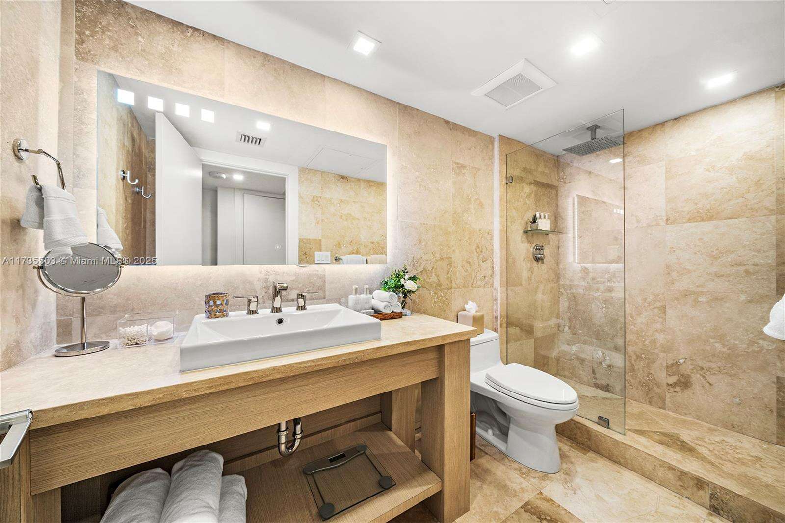 Roney Palace at Miami Beach, FL 33139 - For Rent photo 28