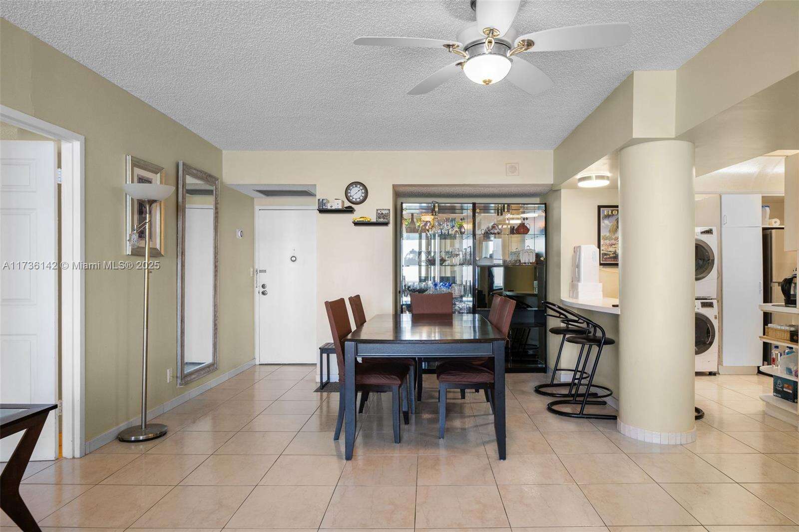 Sea Air Towers at 3725 Ocean Dr, Hollywood, FL 33019 - For Rent photo 2