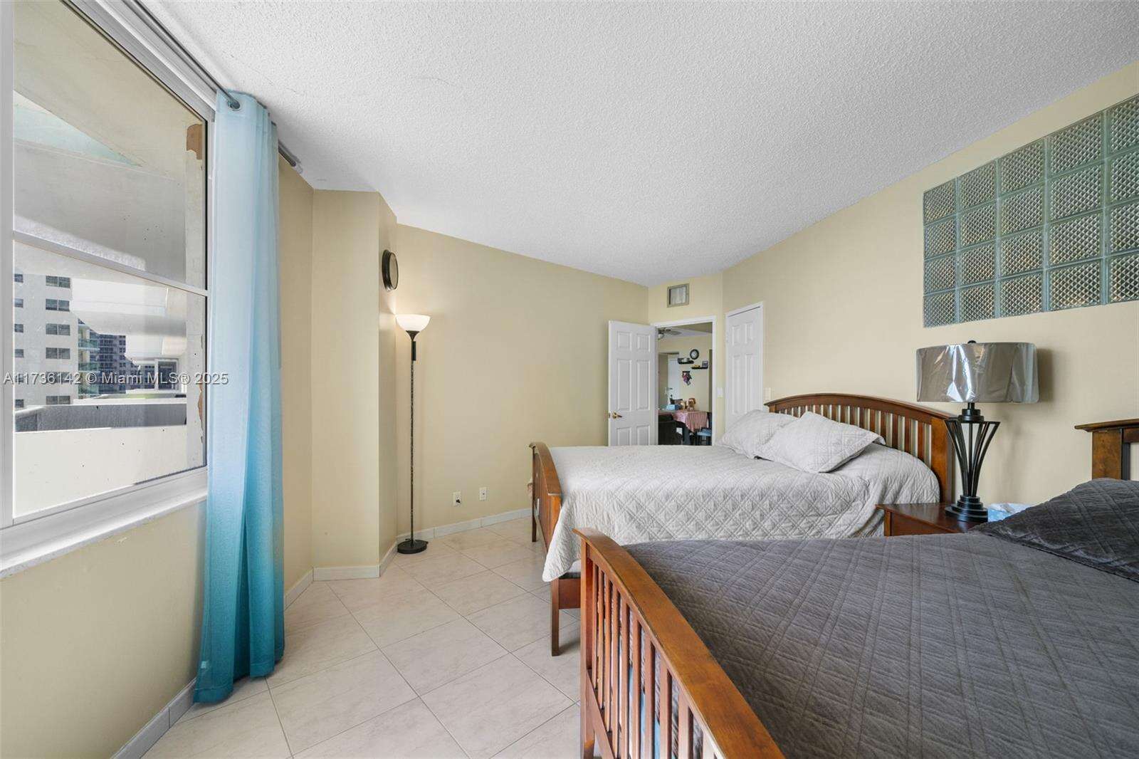Sea Air Towers at 3725 Ocean Dr, Hollywood, FL 33019 - For Rent photo 20