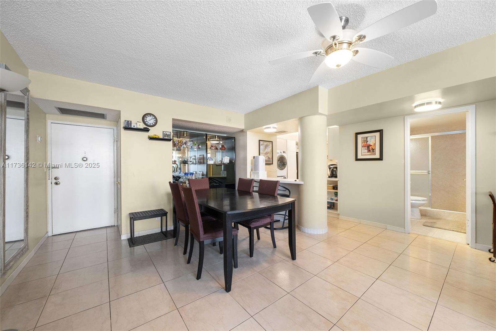 Sea Air Towers at 3725 Ocean Dr, Hollywood, FL 33019 - For Rent photo 3