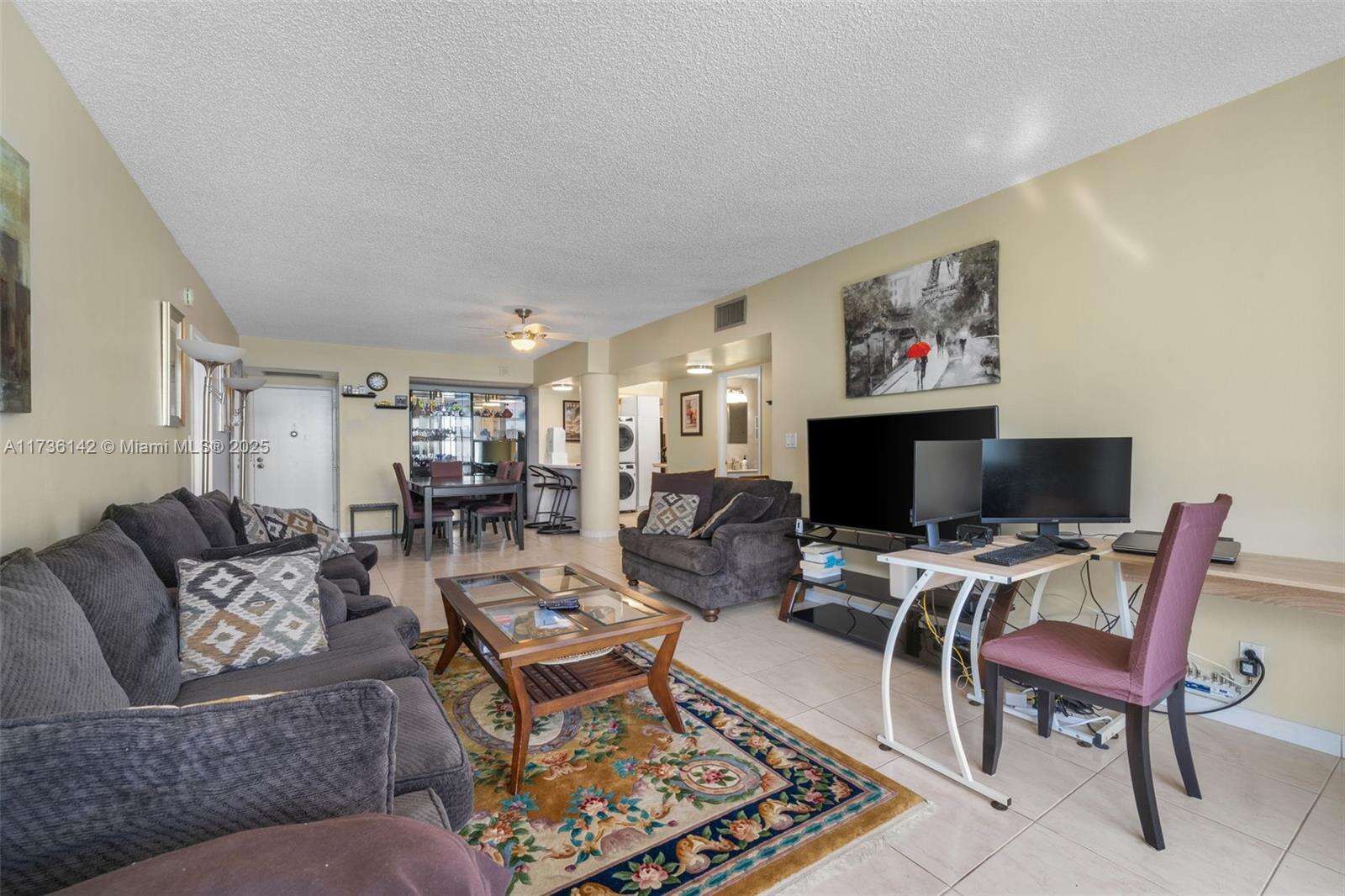 Sea Air Towers at 3725 Ocean Dr, Hollywood, FL 33019 - For Rent photo 7