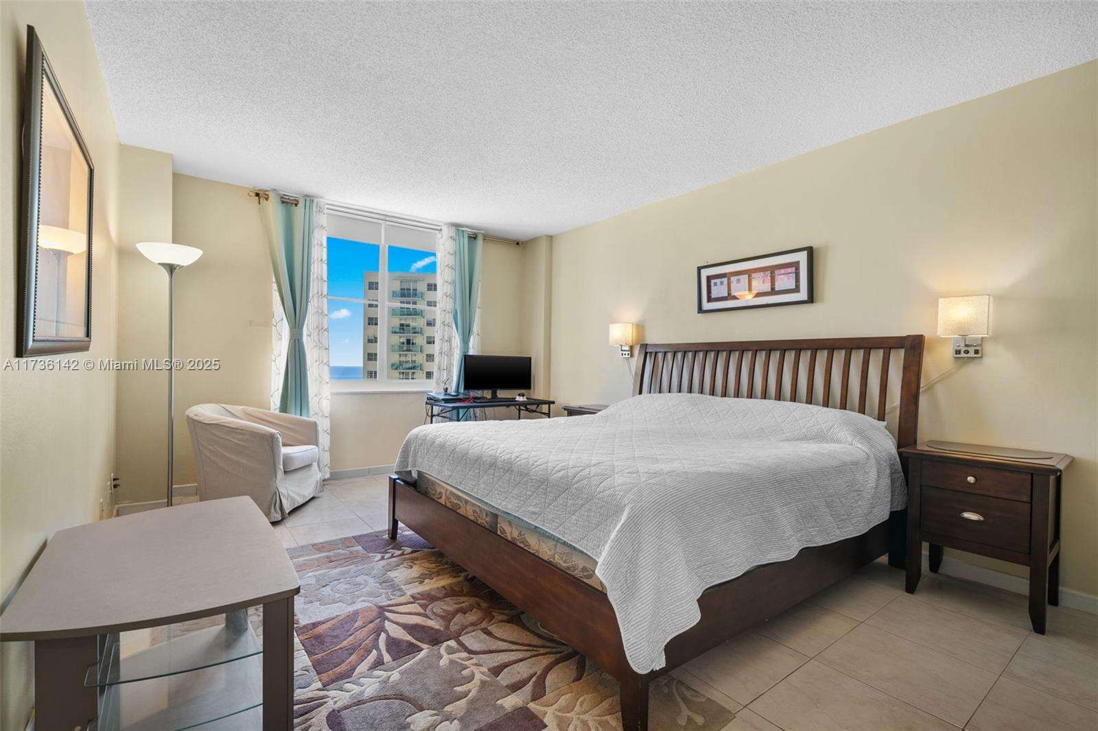 Sea Air Towers at 3725 Ocean Dr, Hollywood, FL 33019 - For Rent photo 10