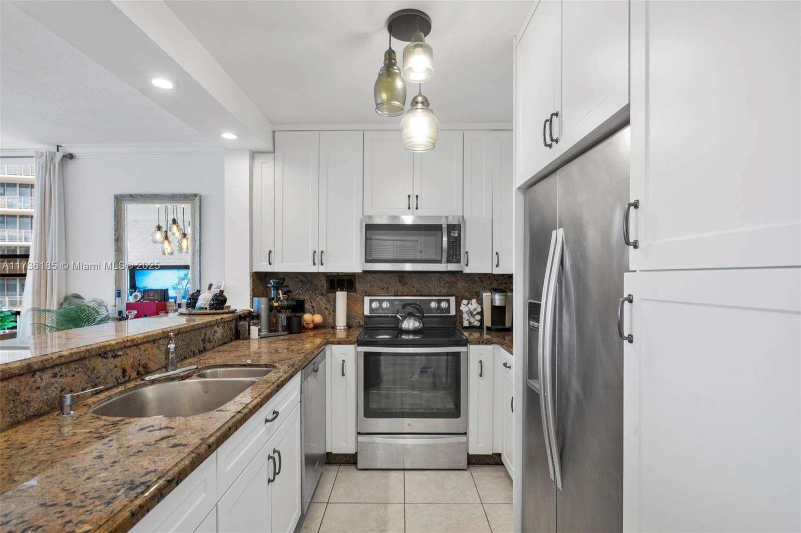 Alexander Towers at 3505 Ocean Dr, Hollywood, FL 33019 - For Rent photo 8