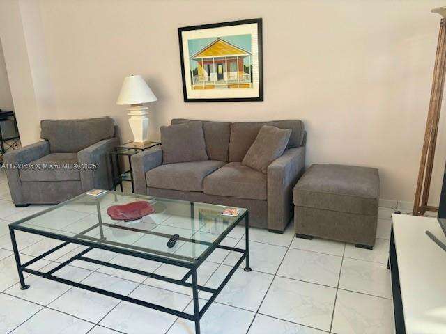 Decoplage at 100 Lincoln Rd, Miami Beach, FL 33139 - For Rent photo 3