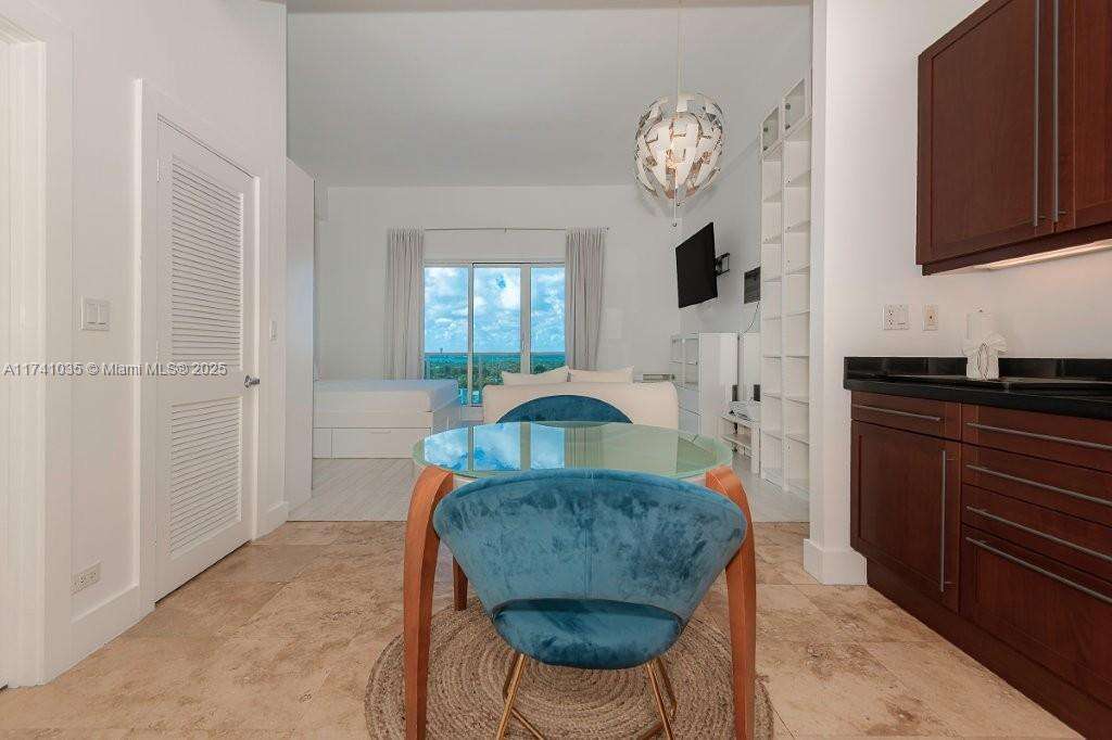 Roney Palace at 2301 Collins Ave, Miami Beach, FL 33139 - For Rent photo 11