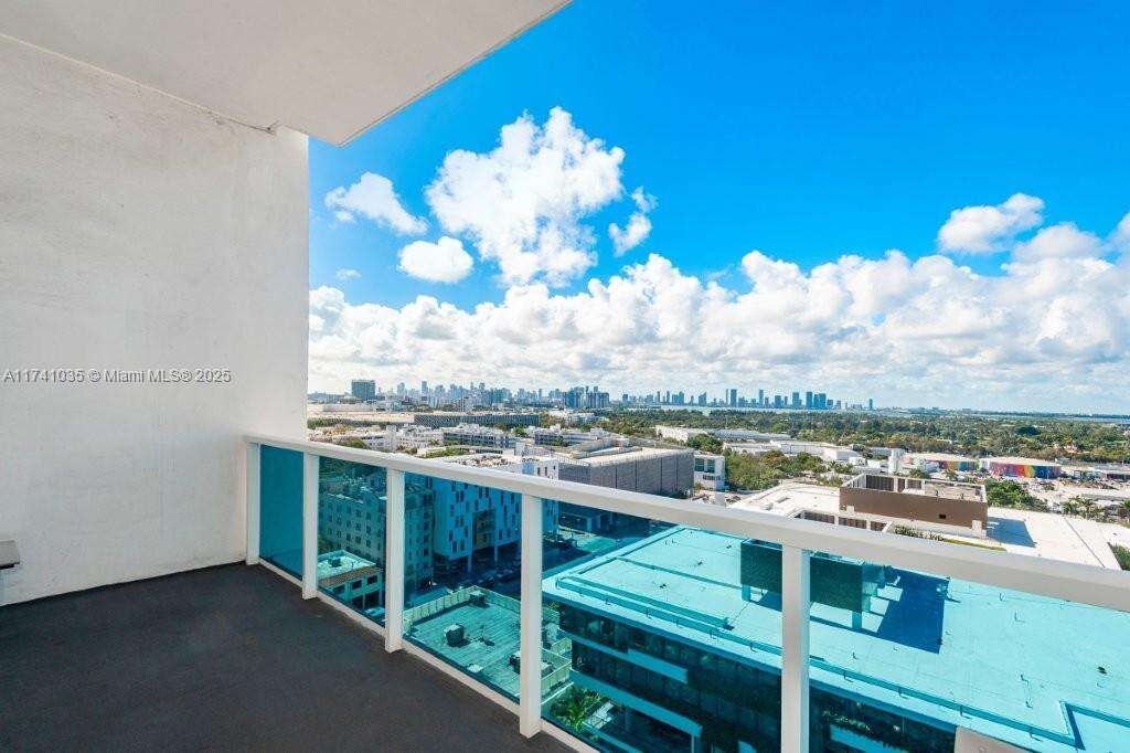 Roney Palace at 2301 Collins Ave, Miami Beach, FL 33139 - For Rent photo 23