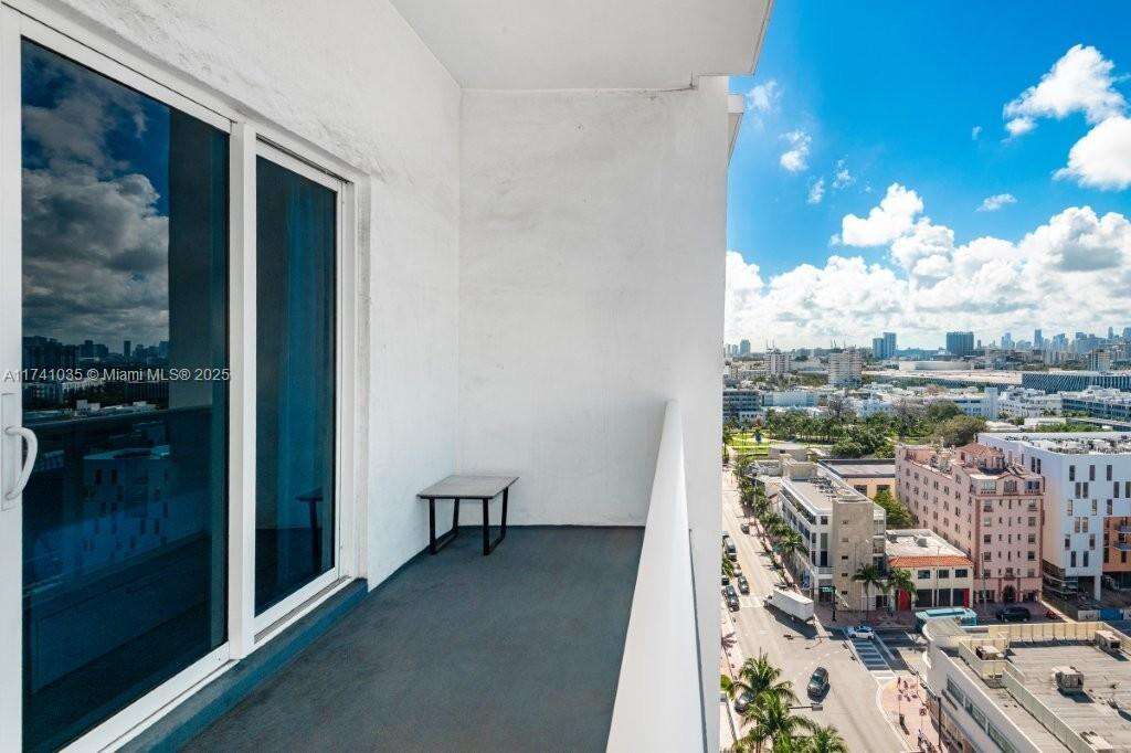 Roney Palace at 2301 Collins Ave, Miami Beach, FL 33139 - For Rent photo 25