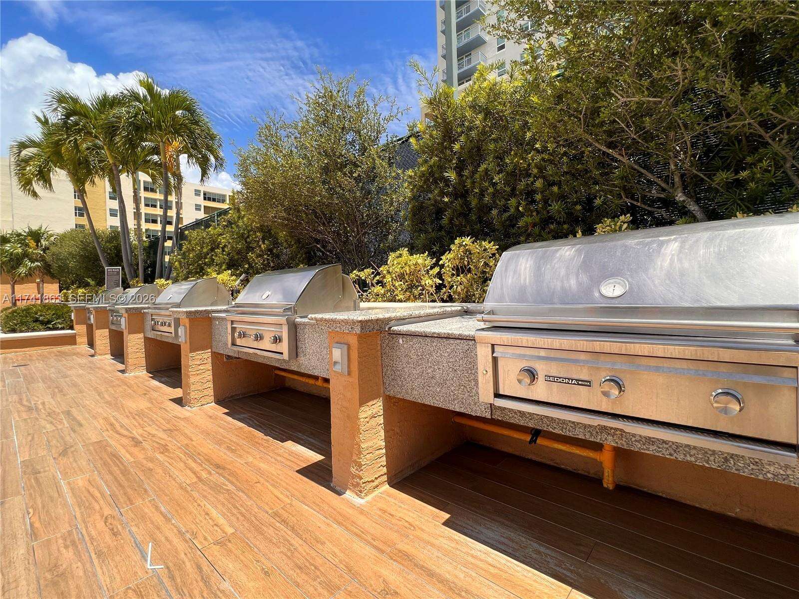 Yacht Club At Portofino at 90 Alton Rd, Miami Beach, FL 33139 - For Rent photo 14
