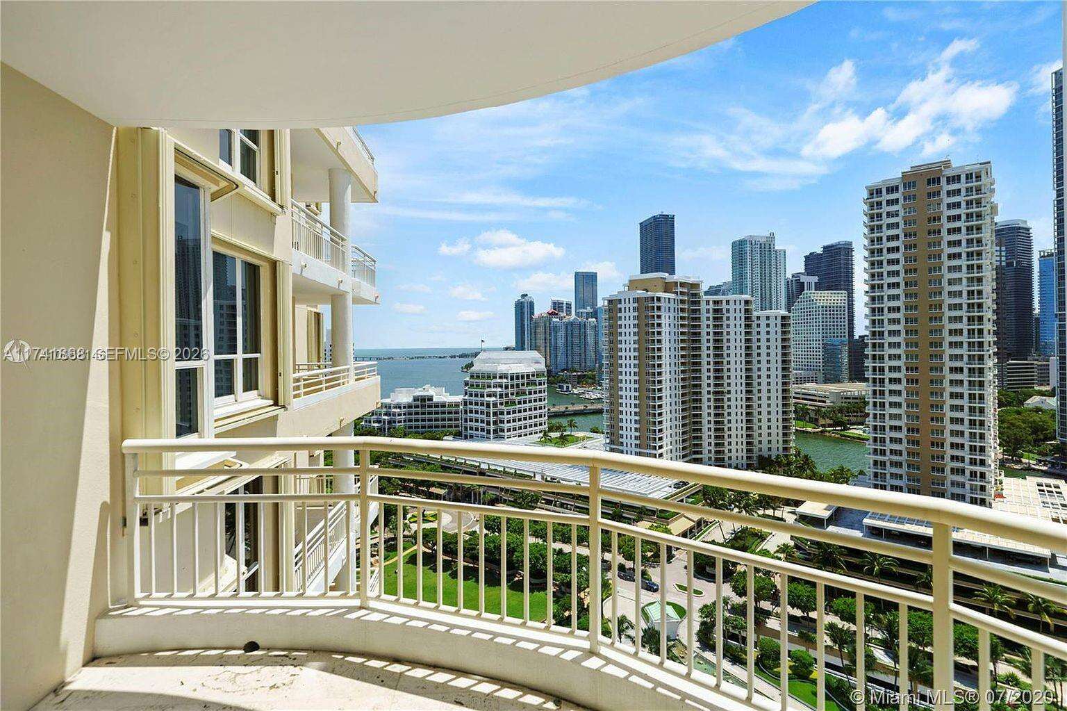One Tequesta Point at 888 Brickell Key Dr, Miami, FL 33131 - For Rent photo 14
