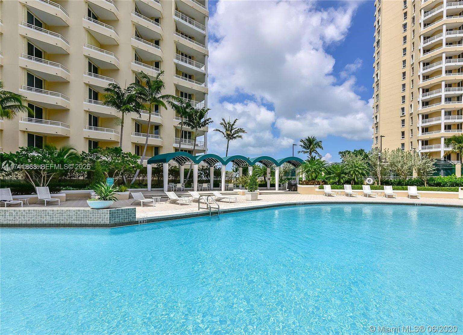 One Tequesta Point at 888 Brickell Key Dr, Miami, FL 33131 - For Rent photo 17