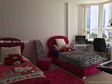 One Tequesta Point at 888 Brickell Key Dr, Miami, FL 33131 - For Rent photo 10