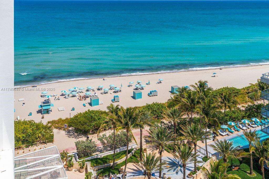 Central Carillon at 6801 Collins Ave, Miami Beach, FL 33141 - For Rent photo 2