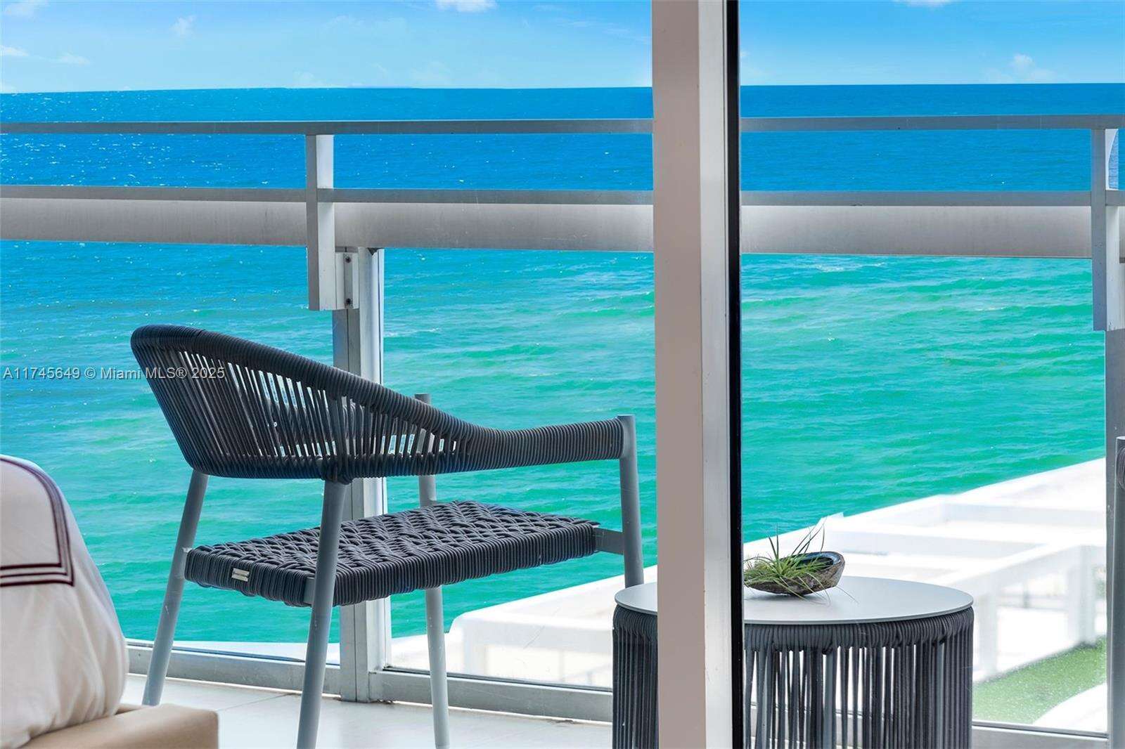 Central Carillon at 6801 Collins Ave, Miami Beach, FL 33141 - For Rent photo 15