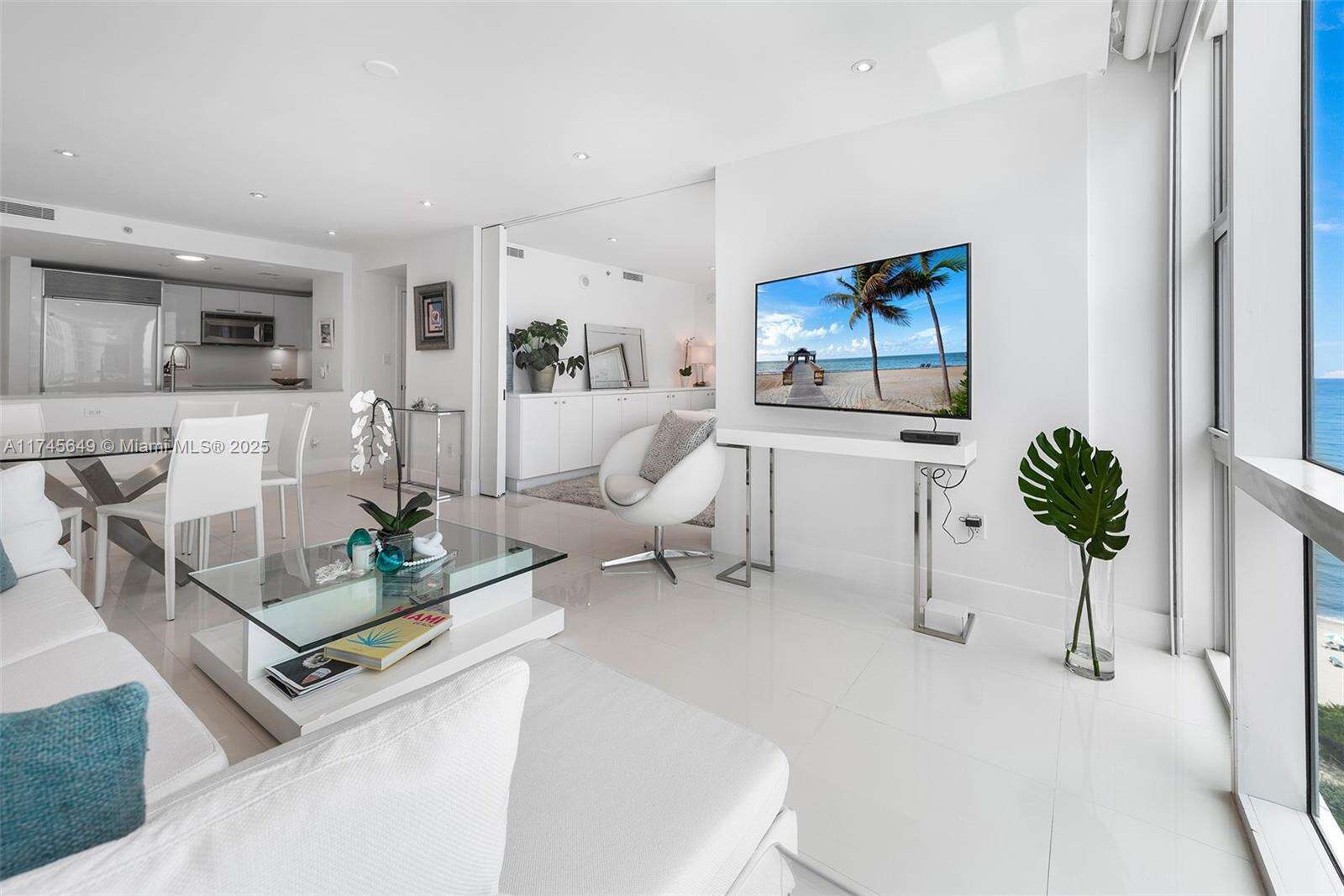 Central Carillon at 6801 Collins Ave, Miami Beach, FL 33141 - For Rent photo 7