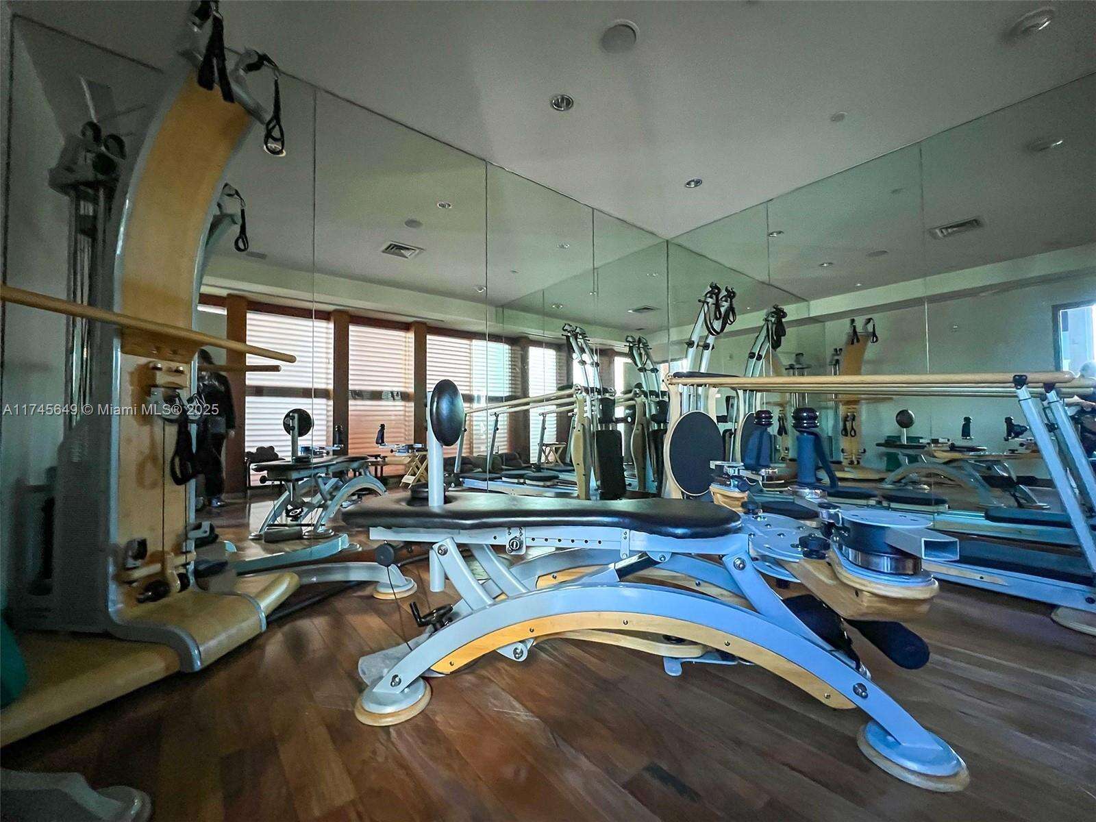 Central Carillon at 6801 Collins Ave, Miami Beach, FL 33141 - For Rent photo 68