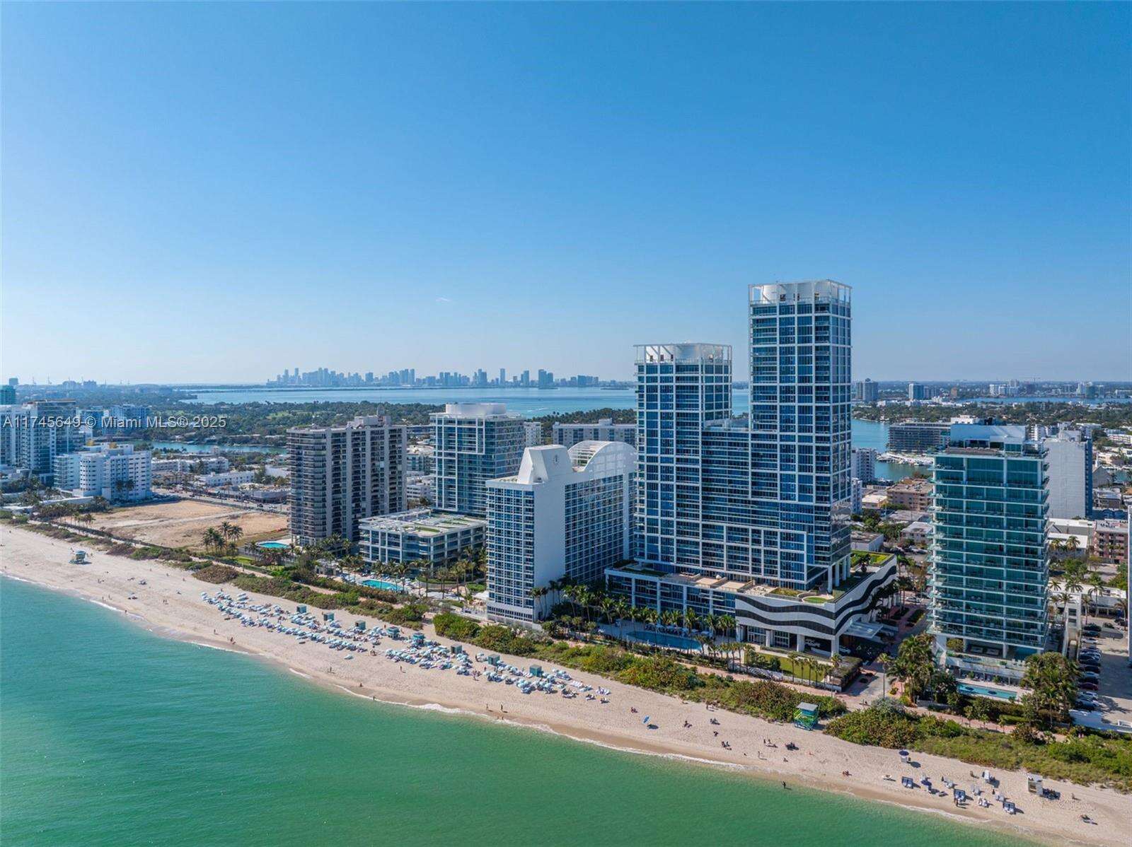 Central Carillon at 6801 Collins Ave, Miami Beach, FL 33141 - For Rent photo 77
