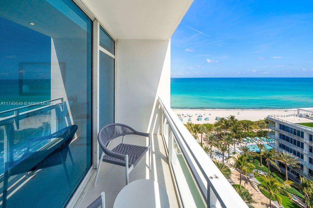 Central Carillon at 6801 Collins Ave, Miami Beach, FL 33141 - For Rent photo 9