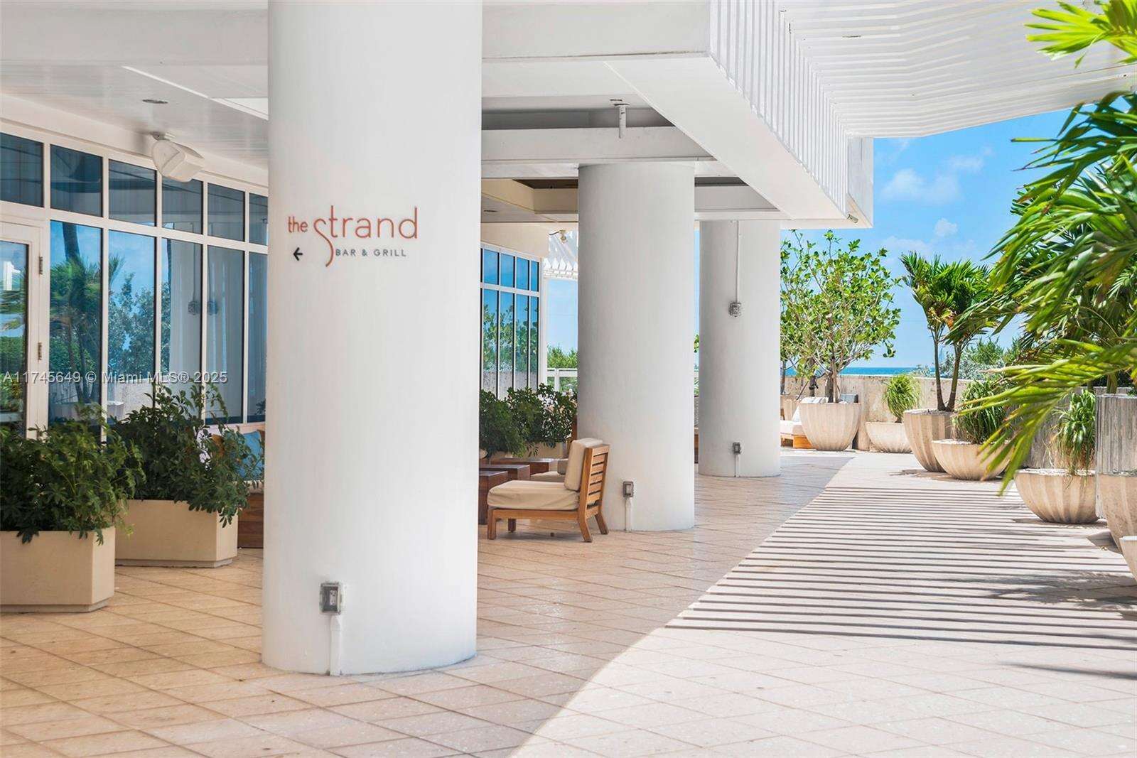 Central Carillon at 6801 Collins Ave, Miami Beach, FL 33141 - For Rent photo 88