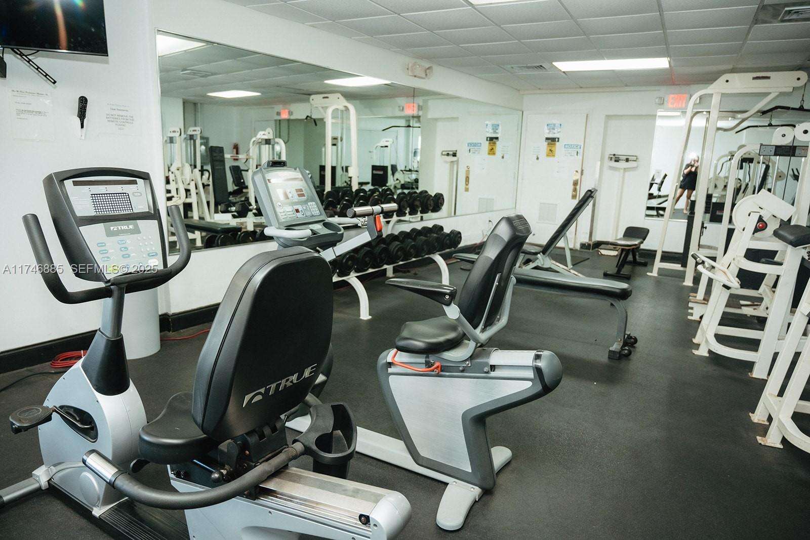 Sea Air Towers at 3725 Ocean Dr, Hollywood, FL 33019 - For Rent photo 46