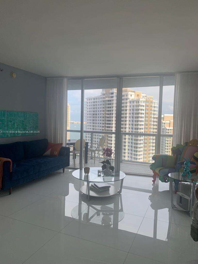 Icon Brickell 1 at 465 Brickell Ave, Miami, FL 33131 - For Rent photo 5
