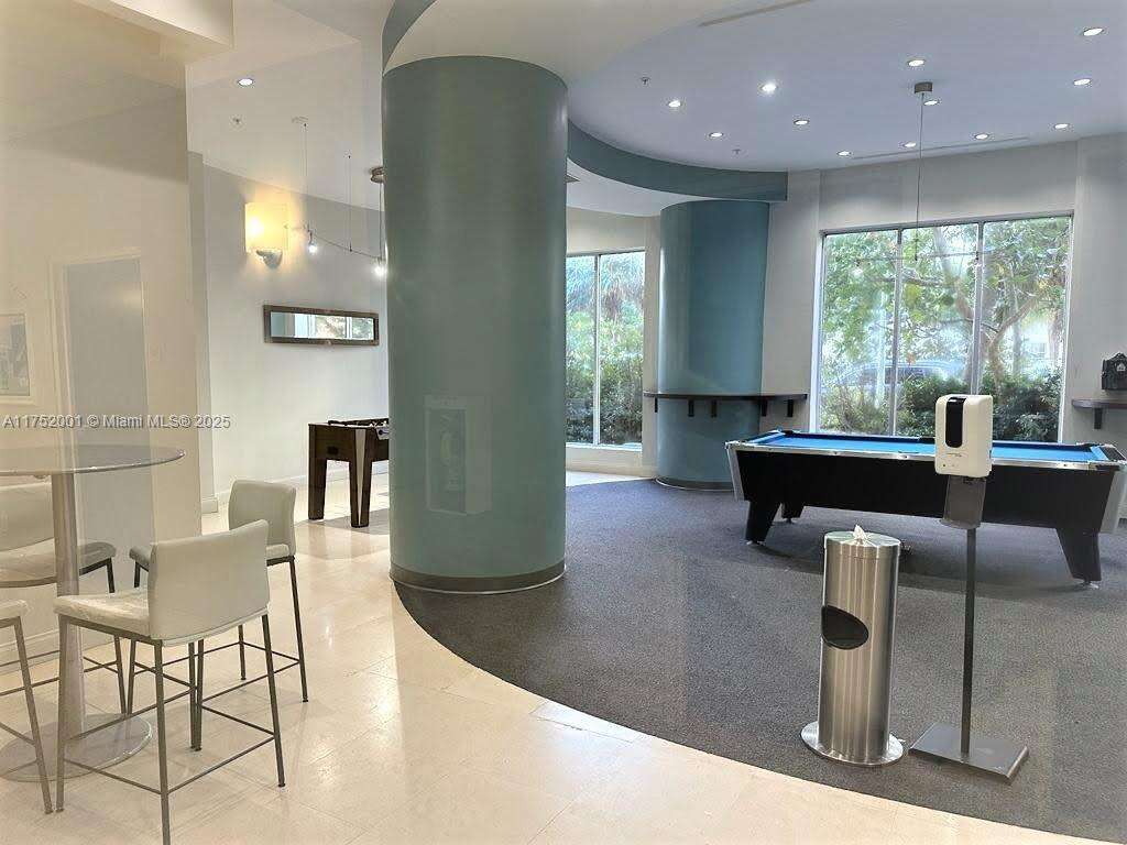 Sian Ocean Residences at 4001 Ocean Dr, Hollywood, FL 33019 - For Rent photo 15