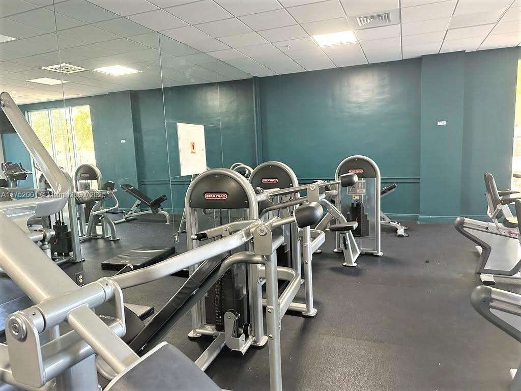 Sian Ocean Residences at 4001 Ocean Dr, Hollywood, FL 33019 - For Rent photo 16