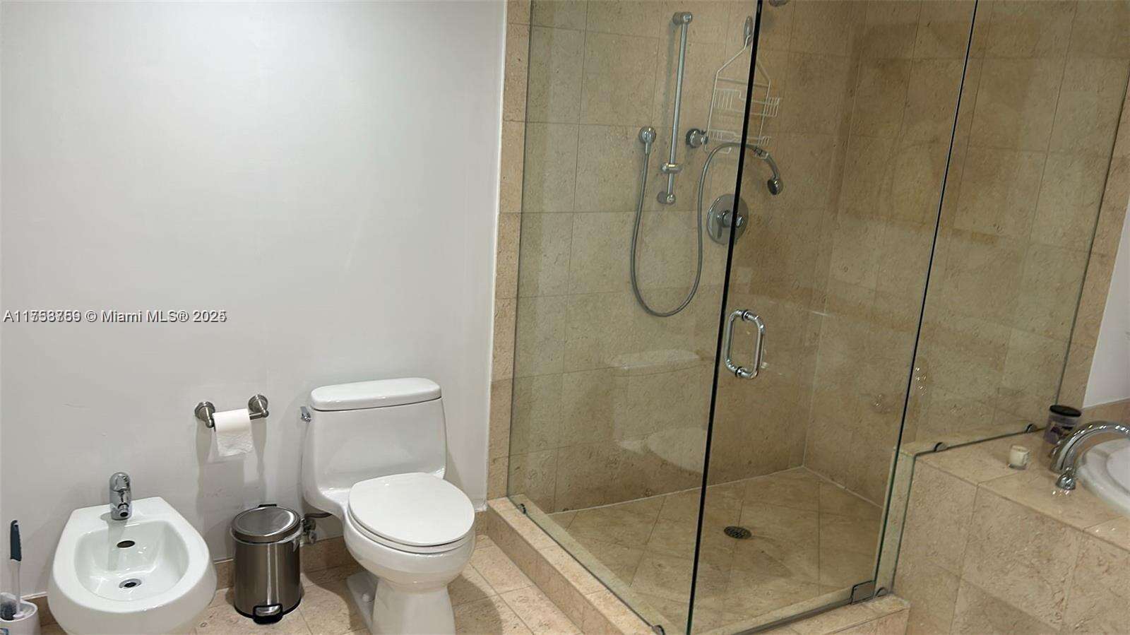 The Beach Club Two at 1830 Ocean Dr, Hallandale Beach, FL 33009 - For Rent photo 23